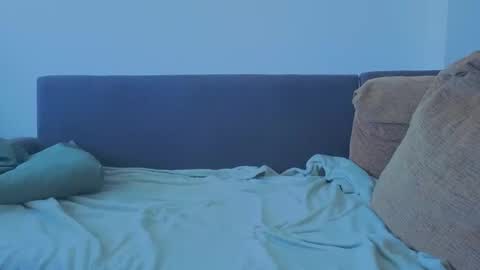 Snapshot of tatiana2224 chatting on 11/23/25, 09:42 tatiana2224 online show from 11/23/25, 09:42