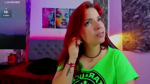 Snapshot of tatiana_sc chatting on 02/19/25, 01:28 Tatiana SC online show from 02/19/25, 01:28