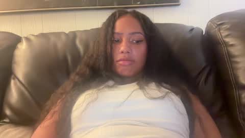 Tatianna Marie online show from 10/07/25, 10:07