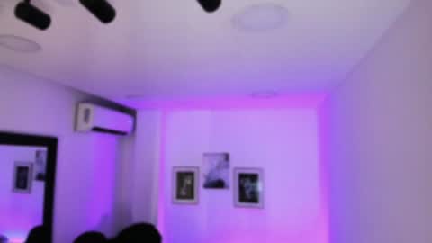 Snapshot of tatii_moon chatting on 01/12/25, 03:39 Tati online show from 01/12/25, 03:39