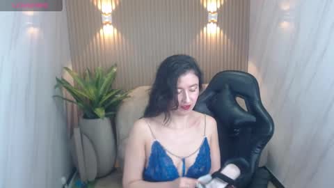 Snapshot of tatiscelis_tf chatting on 05/06/26, 01:27 TATIS online show from 05/06/26, 01:27