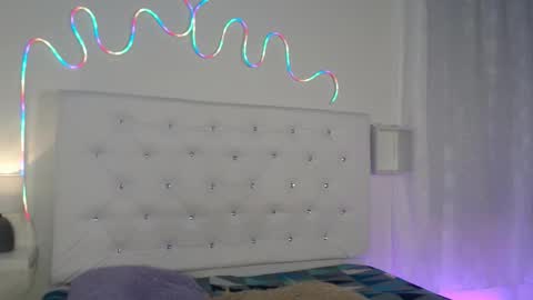 Snapshot of tatixxxvega chatting on 10/06/25, 01:19 tatix online show from 10/06/25, 01:19