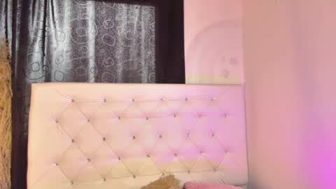 tatix online show from 03/27/26, 03:56