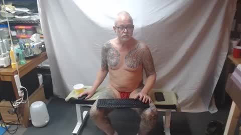 inkbator online show from 01/12/26, 04:01