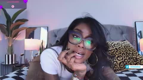 Snapshot of tatted_vixen chatting on 04/02/26, 08:06 Tatted Queen online show from 04/02/26, 08:06