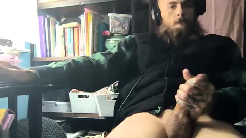 Snapshot of tattedalpha chatting on 09/16/25, 04:08 tattedalpha online show from 09/16/25, 04:08