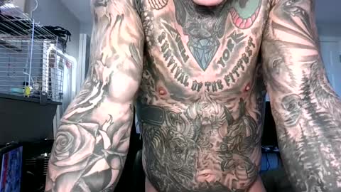 Snapshot of tatteddaddy9000 chatting on 03/04/25, 09:54 D-Man online show from 03/04/25, 09:54