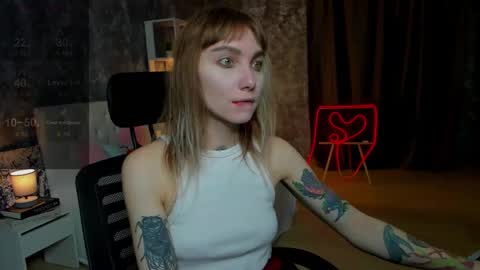 Snapshot of tattoo_artbaby chatting on 10/18/25, 01:30 tattoo_artbaby online show from 10/18/25, 01:30