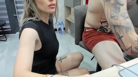 Snapshot of tattoo_couple77 chatting on 05/30/26, 11:40 Nicole online show from 05/30/26, 11:40