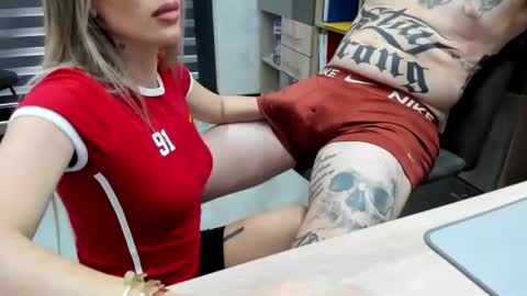 Snapshot of tattoo_couple77 chatting on 06/20/26, 12:52 Nicole online show from 06/20/26, 12:52