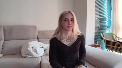 tattoobbgirl online show from 02/10/26, 01:15