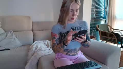 tattoobbgirl online show from 02/21/26, 04:30