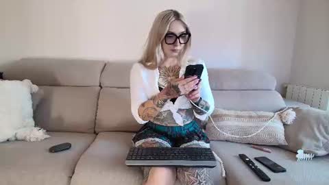 Snapshot of tattoobbgirl chatting on 07/02/26, 05:08 tattoobbgirl online show from 07/02/26, 05:08