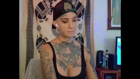 Snapshot of tattooed_natalia chatting on 07/29/26, 09:13 Natalia 3 online show from 07/29/26, 09:13