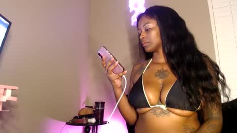Snapshot of tattooedangelxx chatting on 05/17/26, 02:53 nyxxx online show from 05/17/26, 02:53
