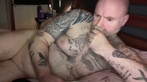 Tattooeddilf 01 online show from 12/31/24, 04:16
