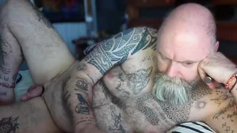 Tattooeddilf 01 online show from 10/13/25, 08:47