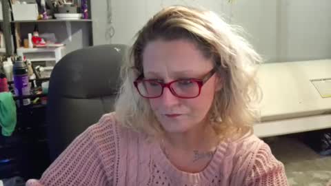 Lisa Lovely online show from 02/07/25, 07:17