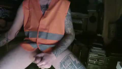 Snapshot of tattoogun chatting on 02/25/25, 04:35 TattooLust online show from 02/25/25, 04:35