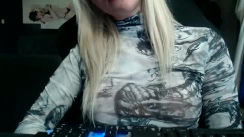 tatuada_safada online show from 06/11/26, 07:23