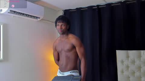 Snapshot of tau_montes chatting on 04/01/26, 01:17 tau_montes online show from 04/01/26, 01:17