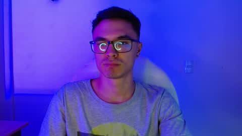 Snapshot of taurus4k chatting on 11/07/25, 01:27 taurus4k online show from 11/07/25, 01:27