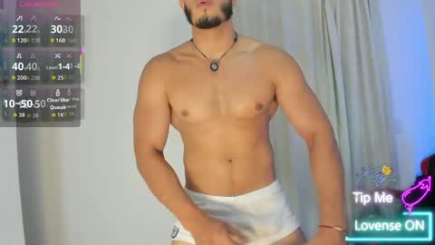 Snapshot of taurus_boy1 chatting on 06/05/26, 11:21 T A U R U S online show from 06/05/26, 11:21