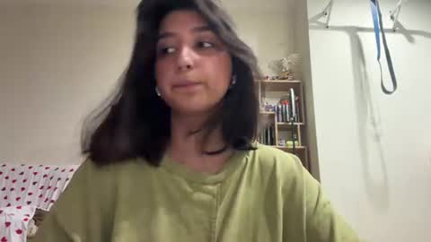 Riza online show from 06/15/26, 07:10