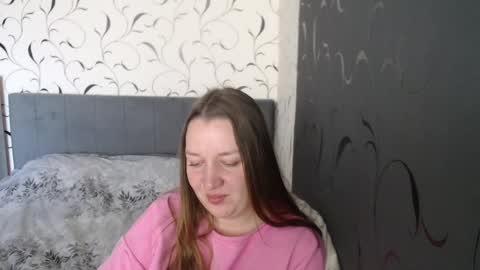 Snapshot of taxxxu chatting on 05/03/26, 08:53 Diana online show from 05/03/26, 08:53