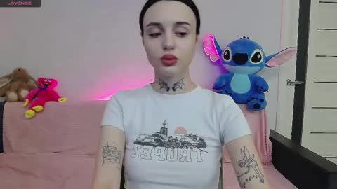 Taya online show from 02/28/25, 07:14