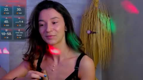 TayaKayan online show from 11/30/25, 09:35