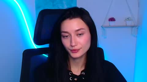 Taya online show from 11/17/25, 07:03