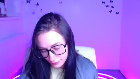 Taya online show from 01/19/26, 06:17