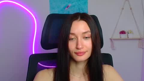 Taya online show from 04/10/26, 06:51