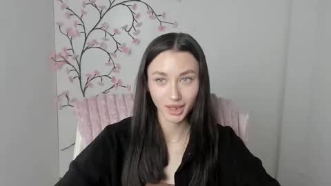 Snapshot of tayavibe chatting on 05/19/26, 06:09 Taya online show from 05/19/26, 06:09