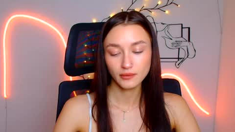 Snapshot of tayavibe chatting on 07/27/26, 05:58 Taya online show from 07/27/26, 05:58