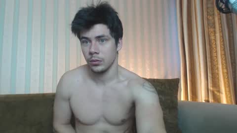 Snapshot of tayler_durden_1 chatting on 03/01/25, 05:20 ... online show from 03/01/25, 05:20