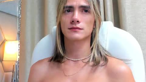 tayler_swift1 online show from 01/11/25, 12:40