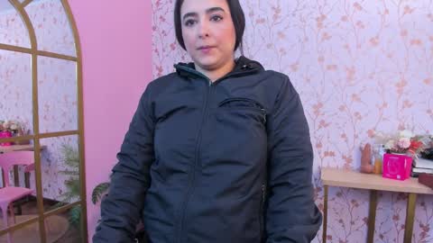 Taylor Bennet online show from 09/17/25, 12:07