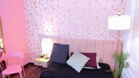 Taylor Bennet online show from 03/15/26, 12:00