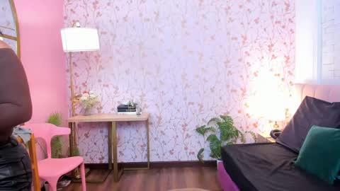 Taylor Bennet online show from 04/19/26, 06:10