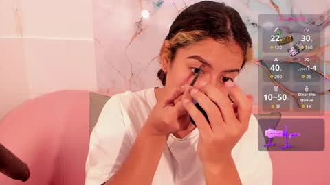 taylor_cupper_ online show from 12/01/25, 03:22