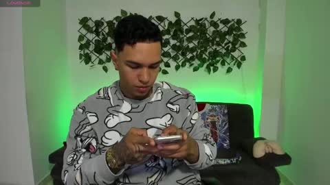 Penagos zz    online show from 12/29/24, 02:21