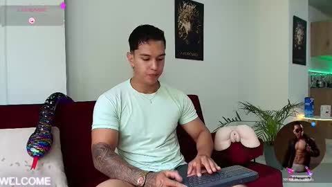 Penagos zz    online show from 09/26/25, 04:44