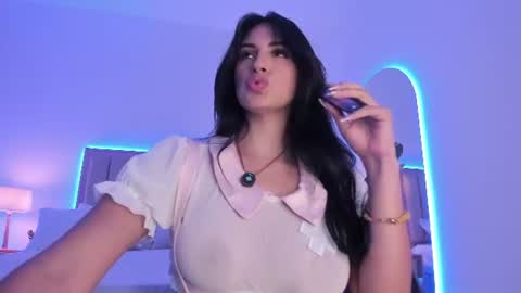 Taylor  Help me to get 100 thumbs up online show from 06/16/26, 05:15