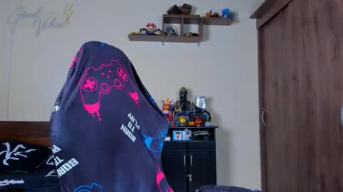 Snapshot of taylor_mclane1 chatting on 02/05/26, 06:01 taylor_mclane1 online show from 02/05/26, 06:01