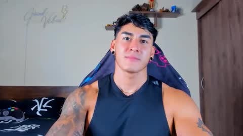Snapshot of taylor_mclane1 chatting on 05/07/26, 04:01 taylor_mclane1 online show from 05/07/26, 04:01