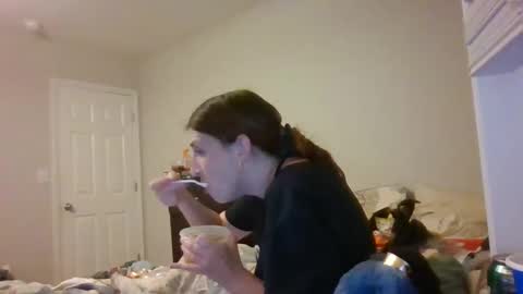 taylorslay online show from 05/06/26, 12:41