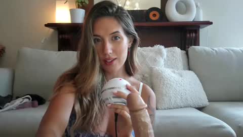 Taylor online show from 02/07/25, 01:04