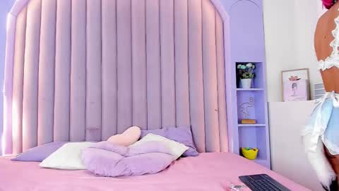 TAYLOR  online show from 09/09/25, 11:54